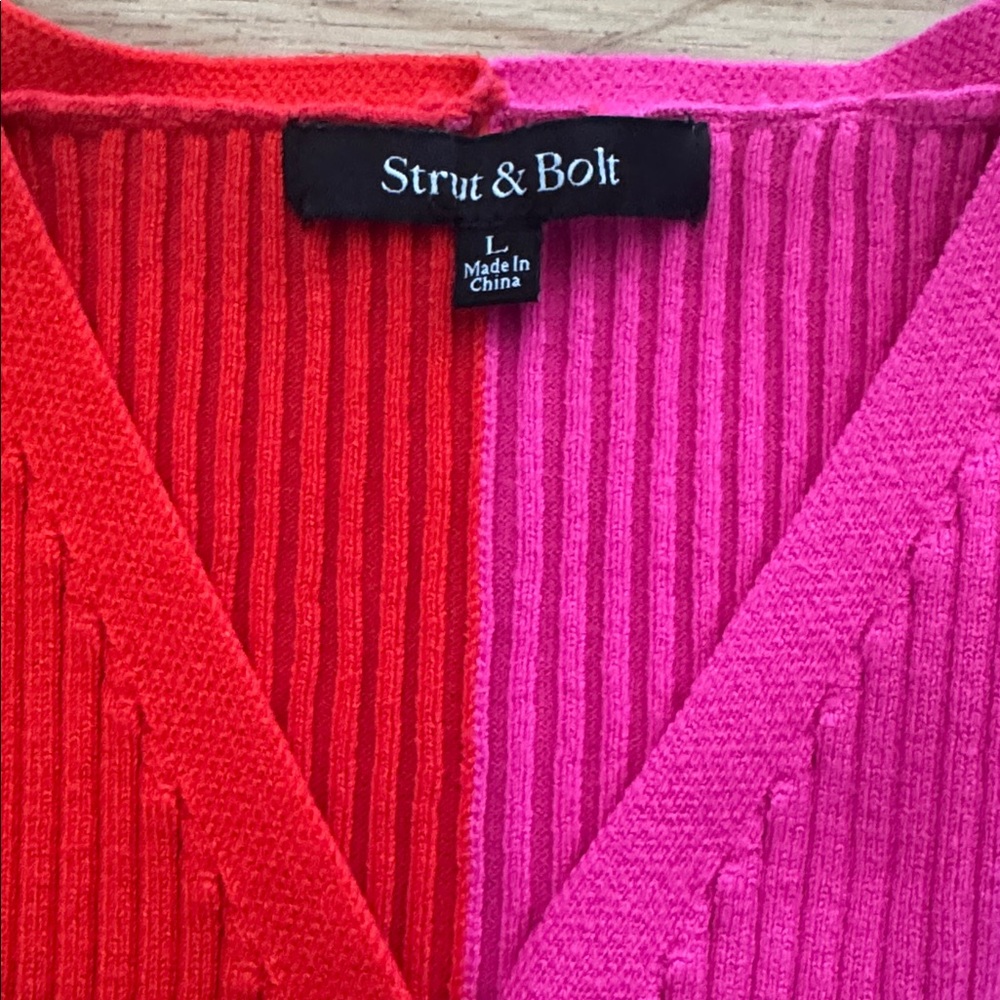 Strut & Bolt Button Up Color Block Ribbed Cardigan Large Pink Red Valentines - Picture 7 of 8